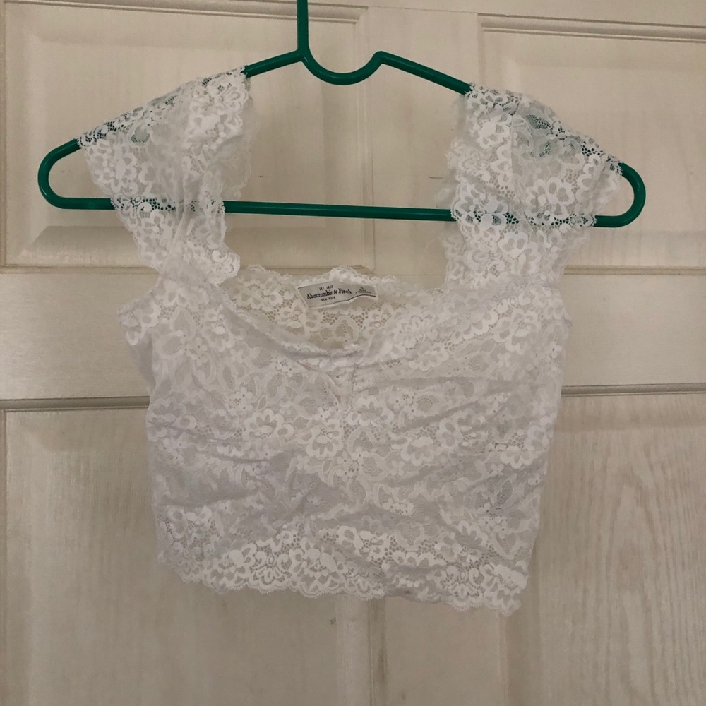Lace Cap Sleeve Crop Top